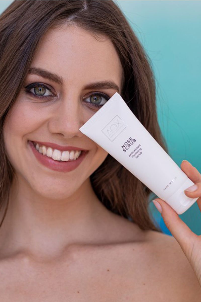 AOX Nose Scrub